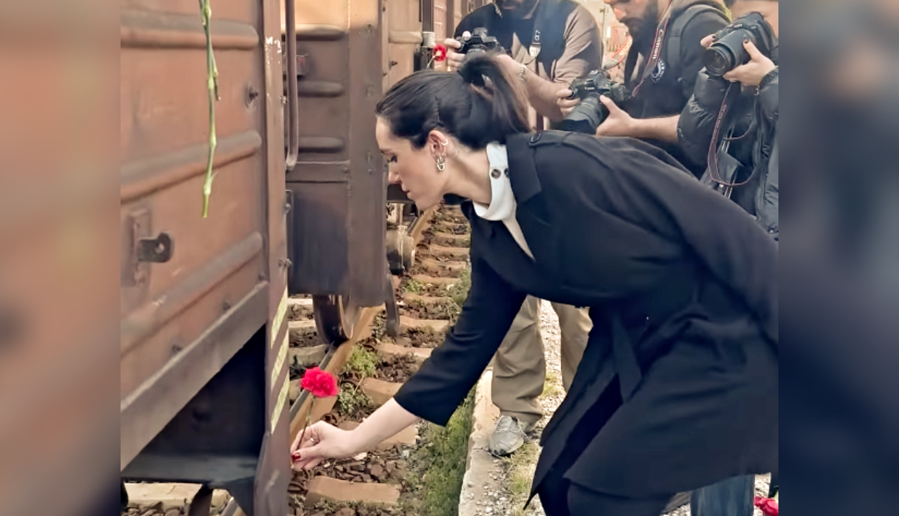 aboutnefeli-poreia-mnimis-olokautoma